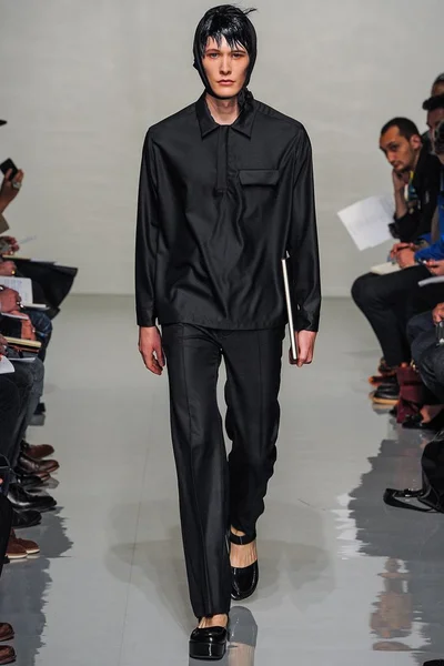 Look 27